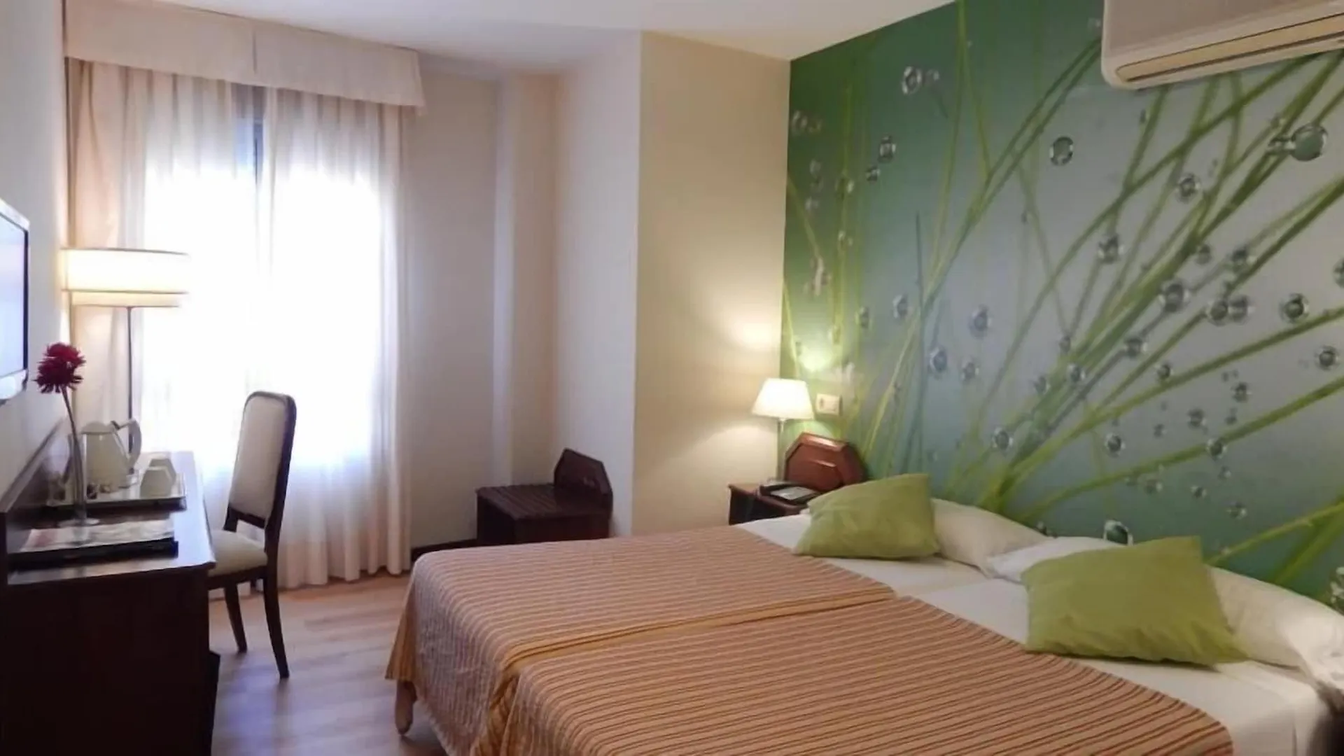 Colectia Hotel Santa Lucia Sevilla 3*,